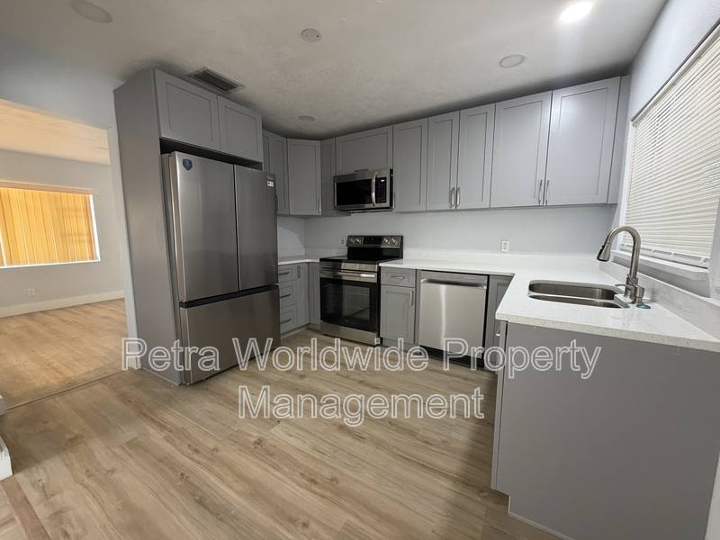 House for rent at 131 W Atwater Ave #1, Eustis, FL 32726