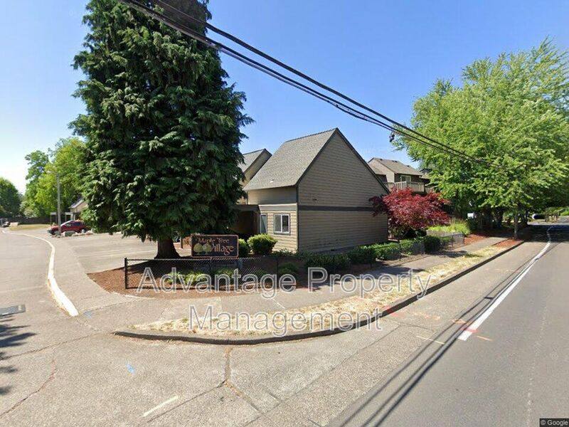Townhouse for rent at 812 SW Maple Tree Court, Corvallis, OR 97333