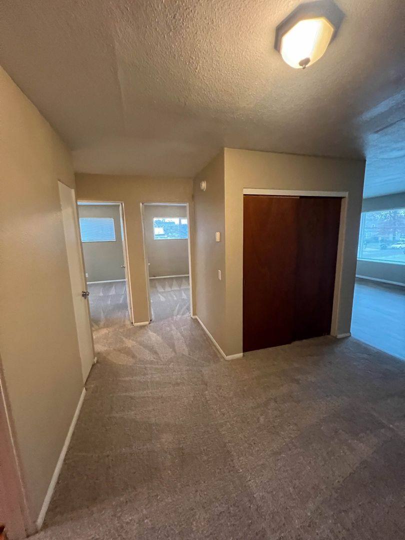 420 E 18th Ave, Eugene, OR 97401 - Townhouse for Rent - Image 8