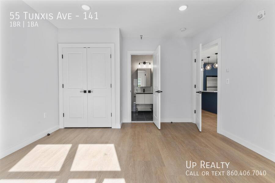 Apartment for rent at 55 Tunxis Ave, Bloomfield, CT 06002