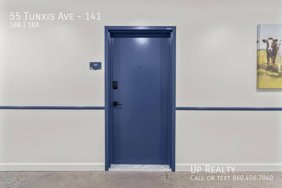 Apartment for rent at 55 Tunxis Ave, Bloomfield, CT 06002