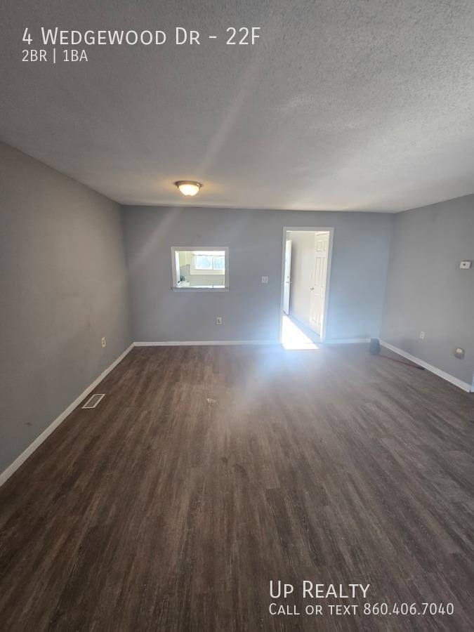Apartment for rent at 4 Wedgewood Dr, Bloomfield, CT 06002