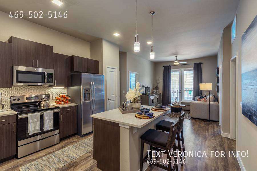 Apartment for rent at 1050 Galatyn Parkway, Richardson, TX 75082