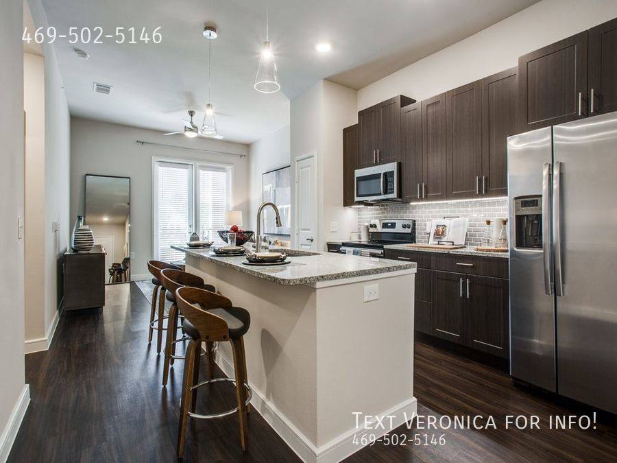 Apartment for rent at 2810 Routh Creek Parkway, Richardson, TX 75082