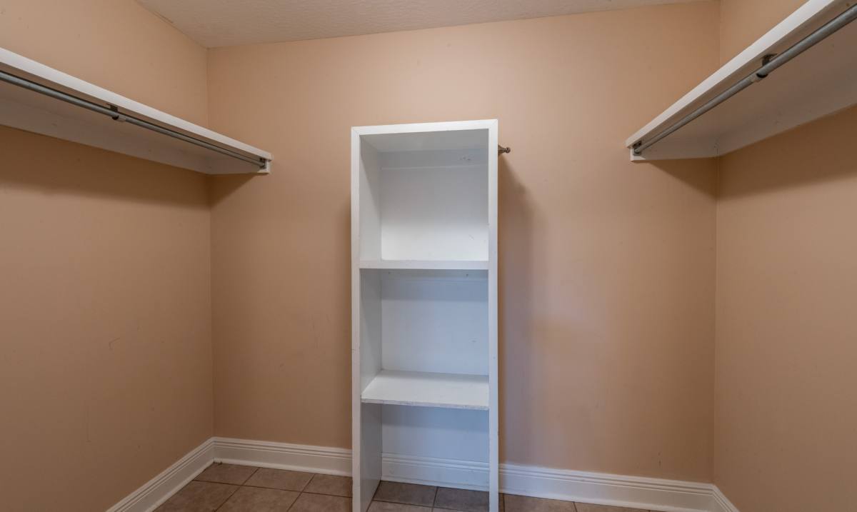 Apartment for rent at 615 Thornhill Dr, Hattiesburg, MS 39401