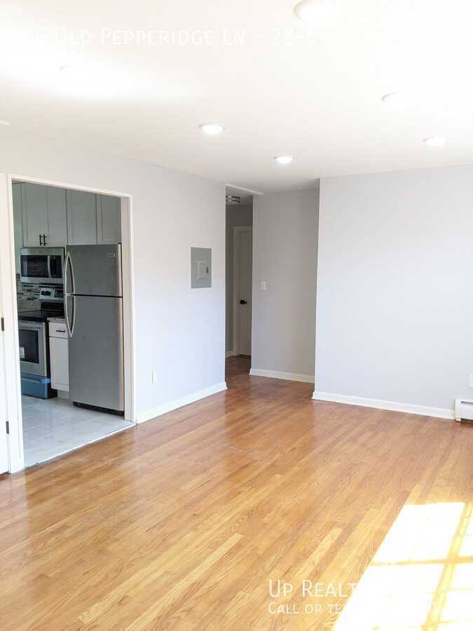 Apartment for rent at 36 Old Pepperidge Lane, Wethersfield, CT 06109