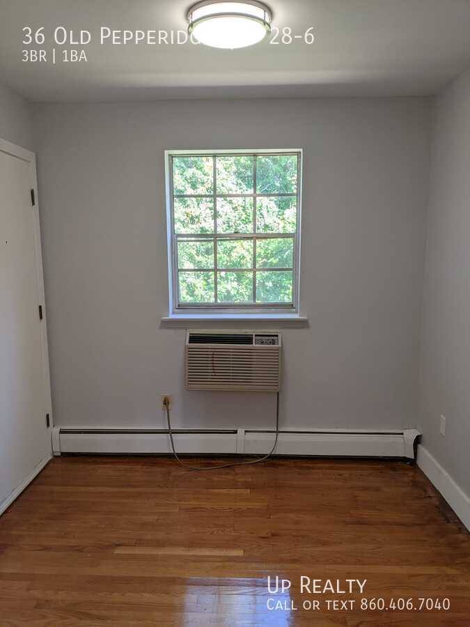 Apartment for rent at 36 Old Pepperidge Lane, Wethersfield, CT 06109