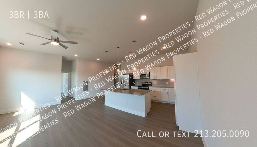 Apartment for rent at 330 E Carson St, San Antonio, TX 78208