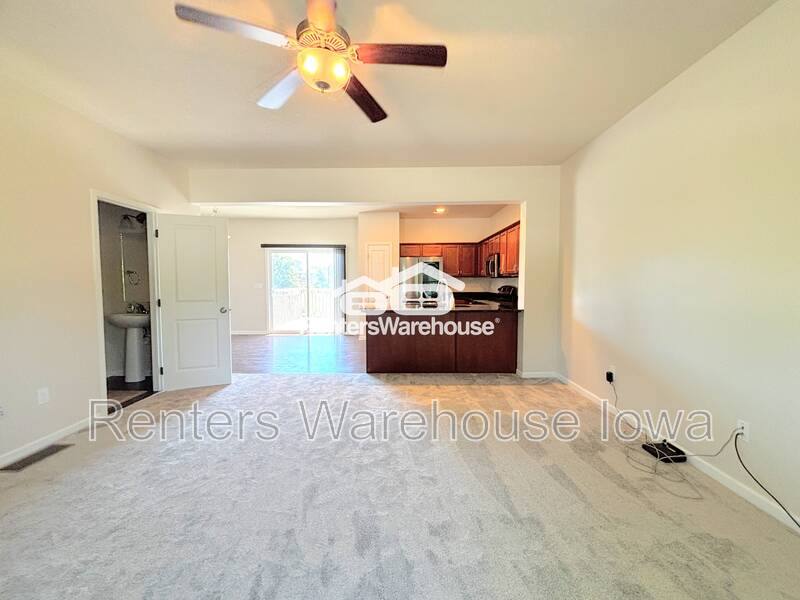 Townhouse for rent at 52 SE Booth, Waukee, IA 50263