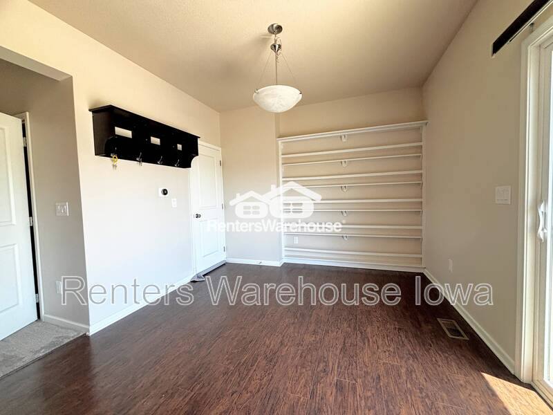 Townhouse for rent at 52 SE Booth, Waukee, IA 50263