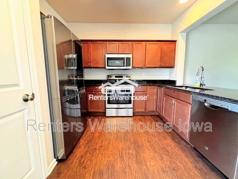 Townhouse for rent at 52 SE Booth, Waukee, IA 50263