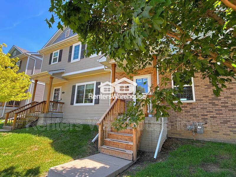 Townhouse for rent at 52 SE Booth, Waukee, IA 50263
