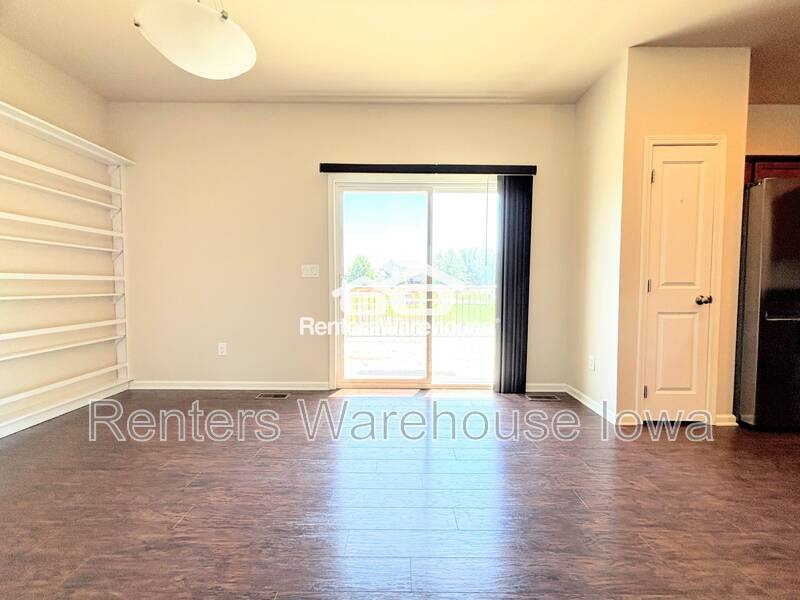 Townhouse for rent at 52 SE Booth, Waukee, IA 50263