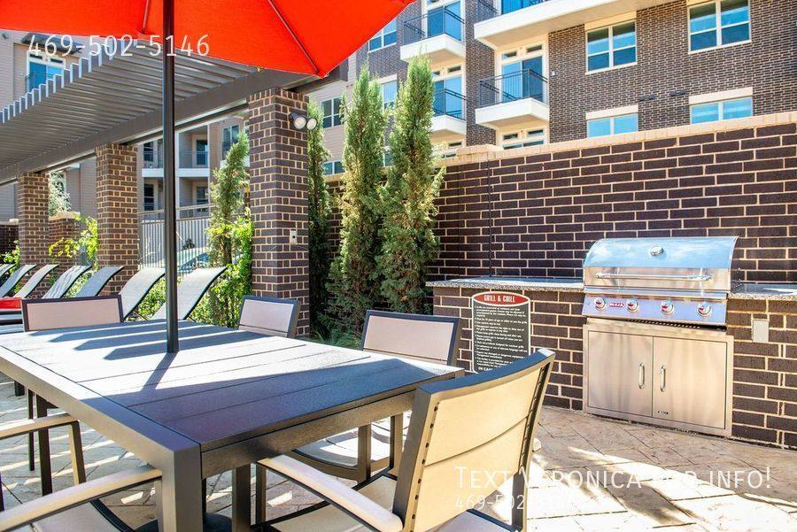 Apartment for rent at 1199 N Broadway St, Carrollton, TX 75006