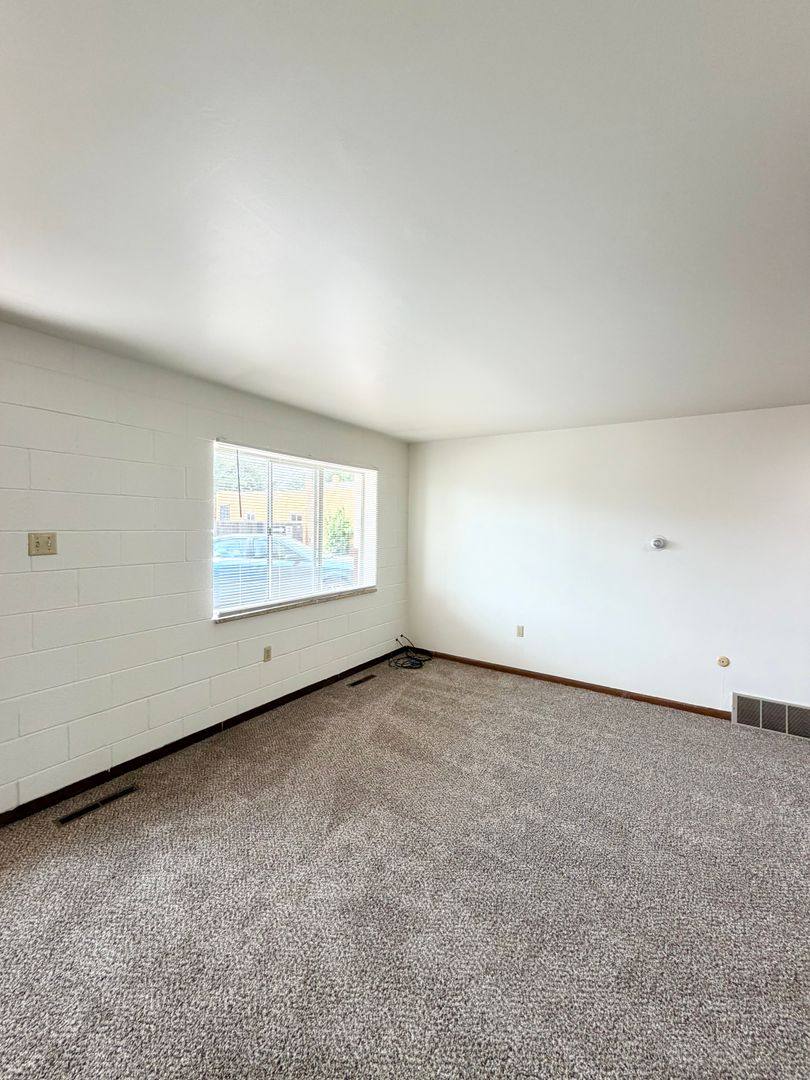 Apartment for rent at 206 W Abriendo Ave, Pueblo, CO 81004
