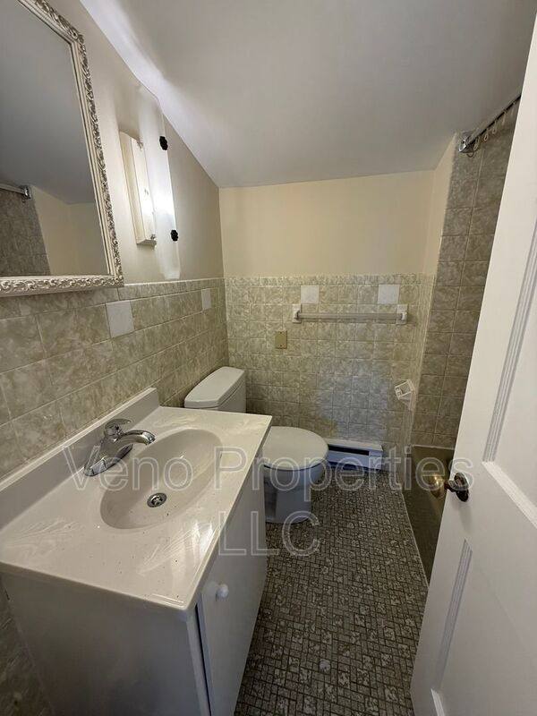 Apartment for rent at 1 Pleasant St #2E, Cambridge, NY 12816