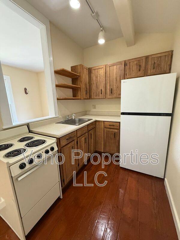 Apartment for rent at 1 Pleasant St #2E, Cambridge, NY 12816