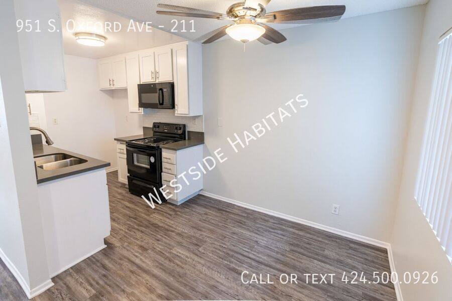 Apartment for rent at 951 S Oxford Ave, Los Angeles, CA 90006