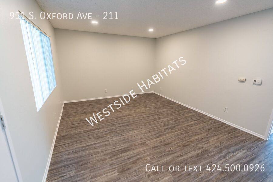 Apartment for rent at 951 S Oxford Ave, Los Angeles, CA 90006