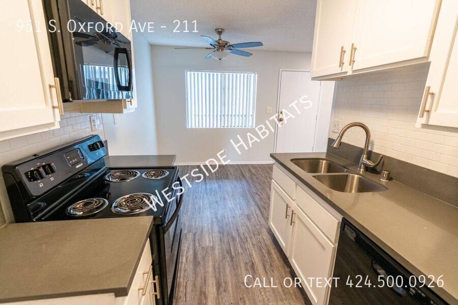 Apartment for rent at 951 S Oxford Ave, Los Angeles, CA 90006