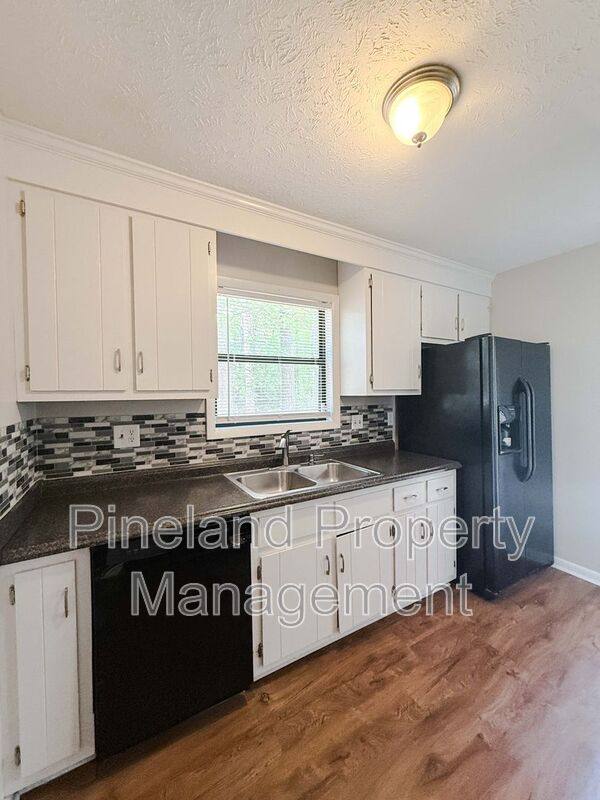House for rent at 374 Wilder Dr, Fayetteville, NC 28314
