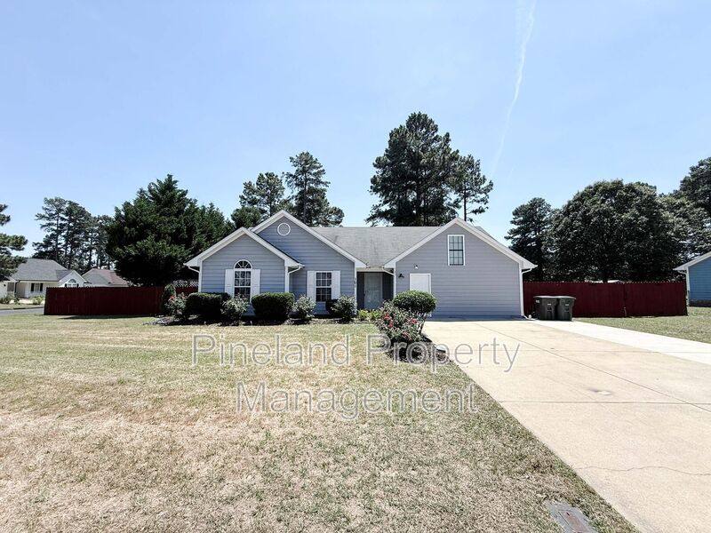 House for rent at 101 Proclamation Dr, Raeford, NC 28376