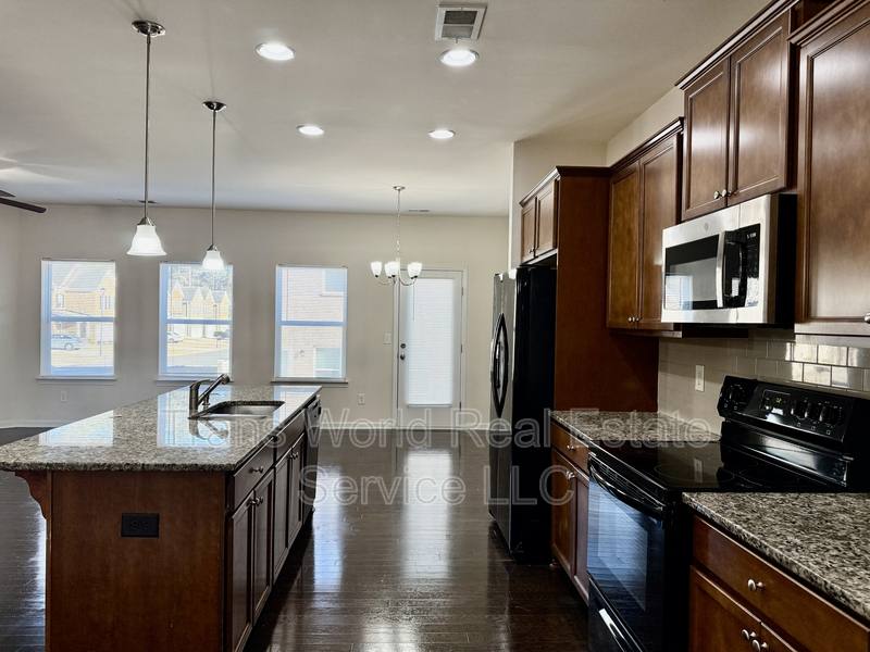 Townhouse for rent at 257 Centerview Way #1, Lawrenceville, GA 30046