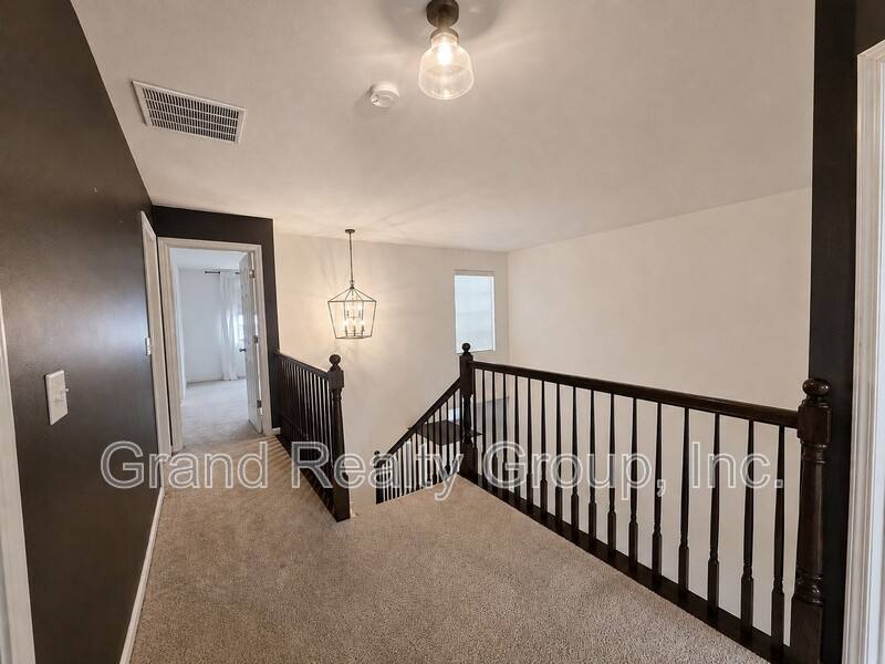 Townhouse for rent at 376 S Jade Lane, Round Lake, IL 60073