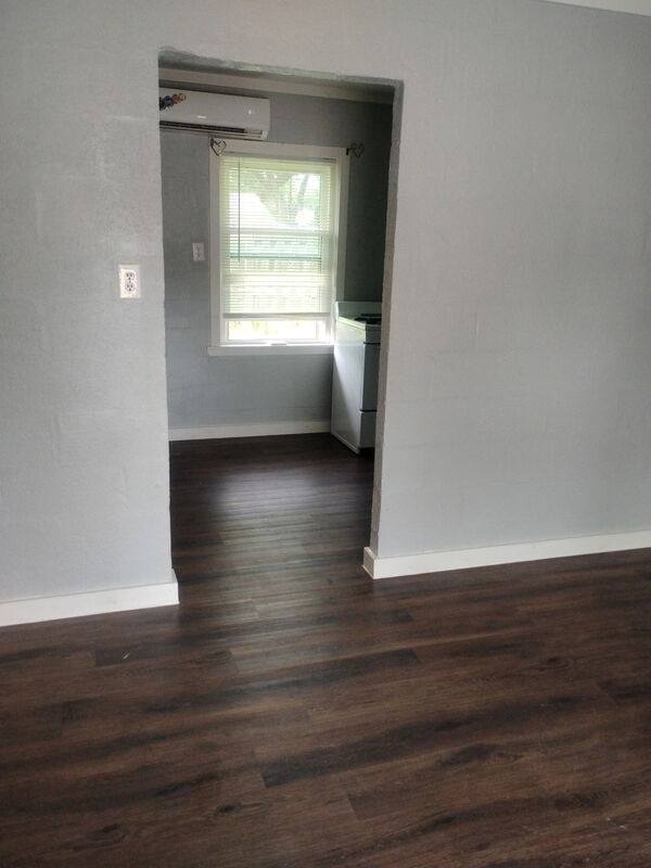 Apartment for rent at 415 N Beauregard St #26, Alvin, TX 77511