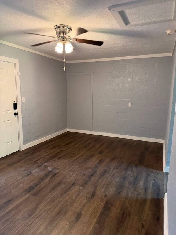 Apartment for rent at 415 N Beauregard St #26, Alvin, TX 77511
