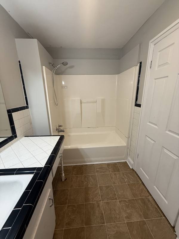 House for rent at 211 W Rasch Rd, Florence, AL 35633