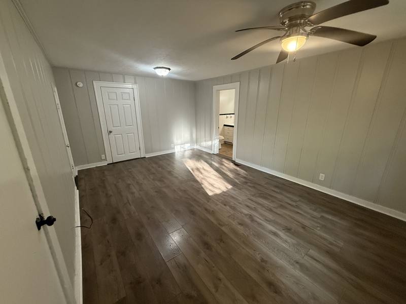 House for rent at 211 W Rasch Rd, Florence, AL 35633