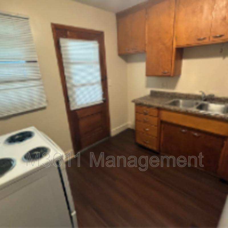 Apartment for rent at 334 N 33rd #2, Lincoln, NE 68503