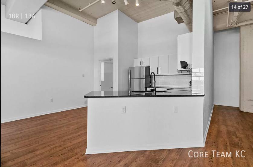 Apartment for rent at 320 W 7th St, Kansas City, MO 64105