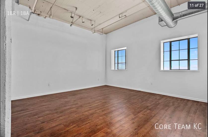 Apartment for rent at 320 W 7th St, Kansas City, MO 64105