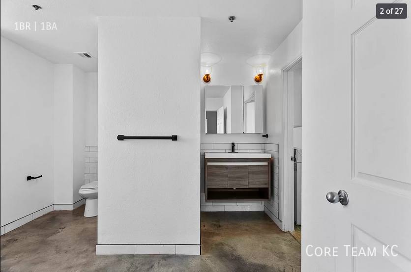 Apartment for rent at 320 W 7th St, Kansas City, MO 64105