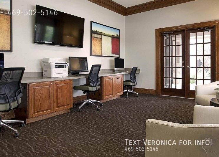 Apartment for rent at 6636 W William Cannon Dr, Austin, TX 78735