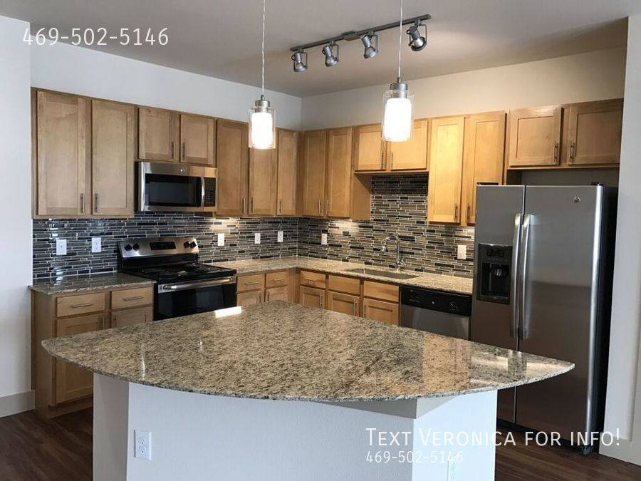 Apartment for rent at 1550 W Plano Parkway, Plano, TX 75075