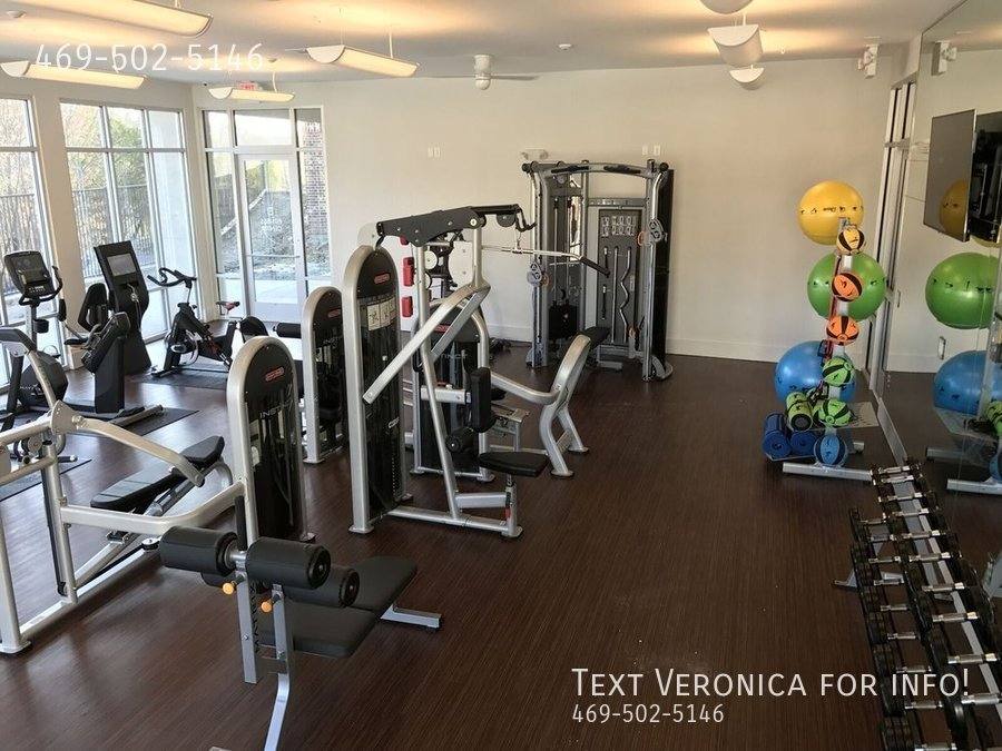 Apartment for rent at 1550 W Plano Parkway, Plano, TX 75075