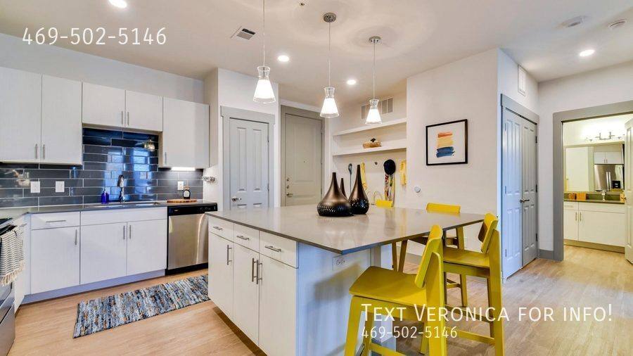 Apartment for rent at 7870 US-290 Highway W, Austin, TX 78736
