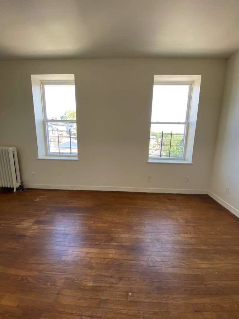 Apartment for rent at 40 Caryl Ave, Yonkers, NY 10705
