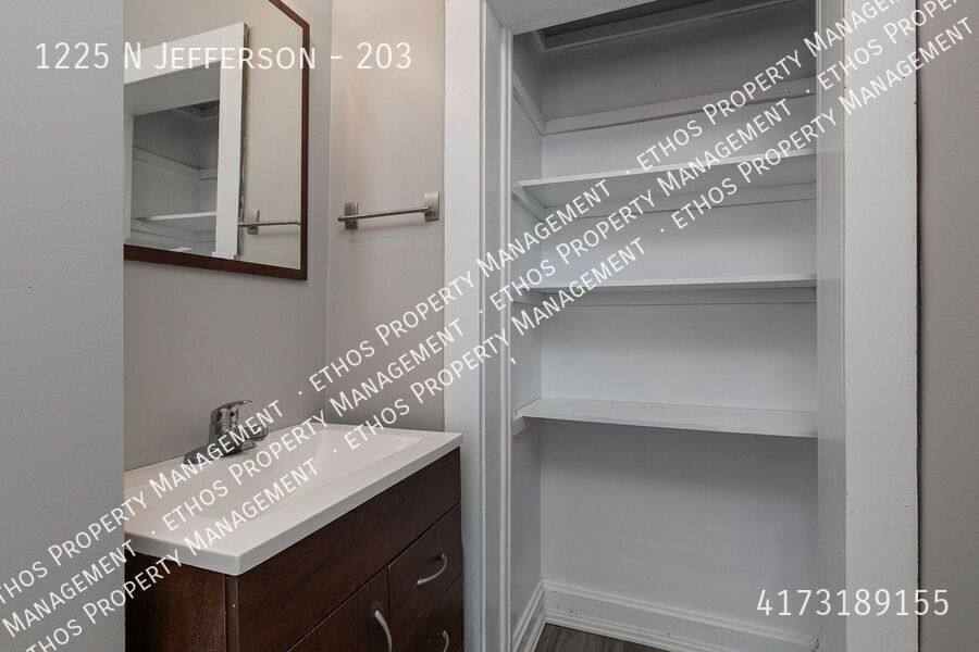 Apartment for rent at 1225 N Jefferson #203, Springfield, MO 65802