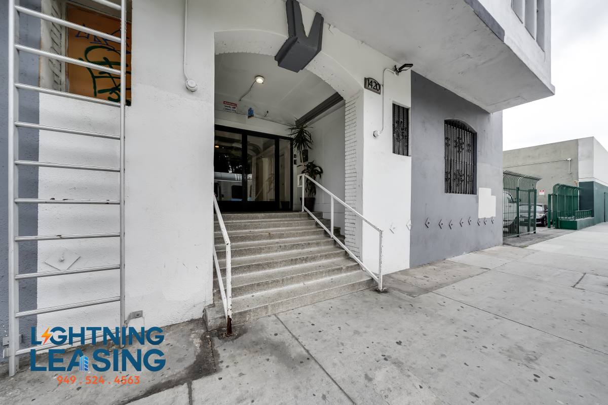 Apartment for rent at 1420 Flower St, Los Angeles, CA 90015