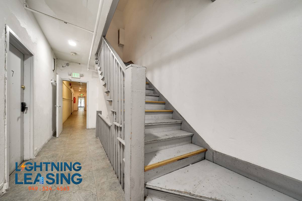 Apartment for rent at 1420 Flower St, Los Angeles, CA 90015