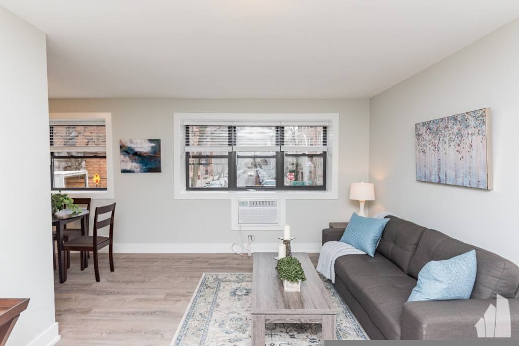 Apartment for rent at 530 W Surf, Chicago, IL 60657