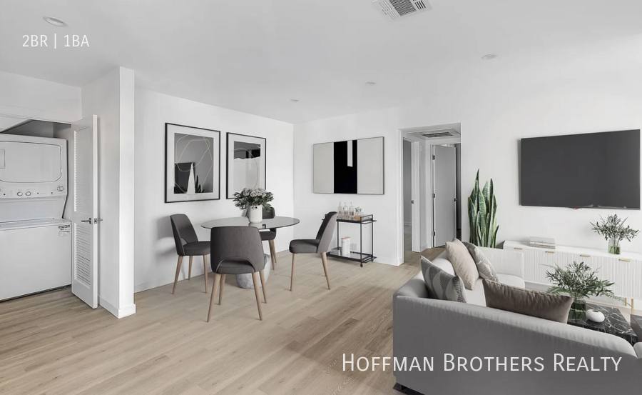 Apartment for rent at 233 Rosemont Ave #3, Los Angeles, CA 90026