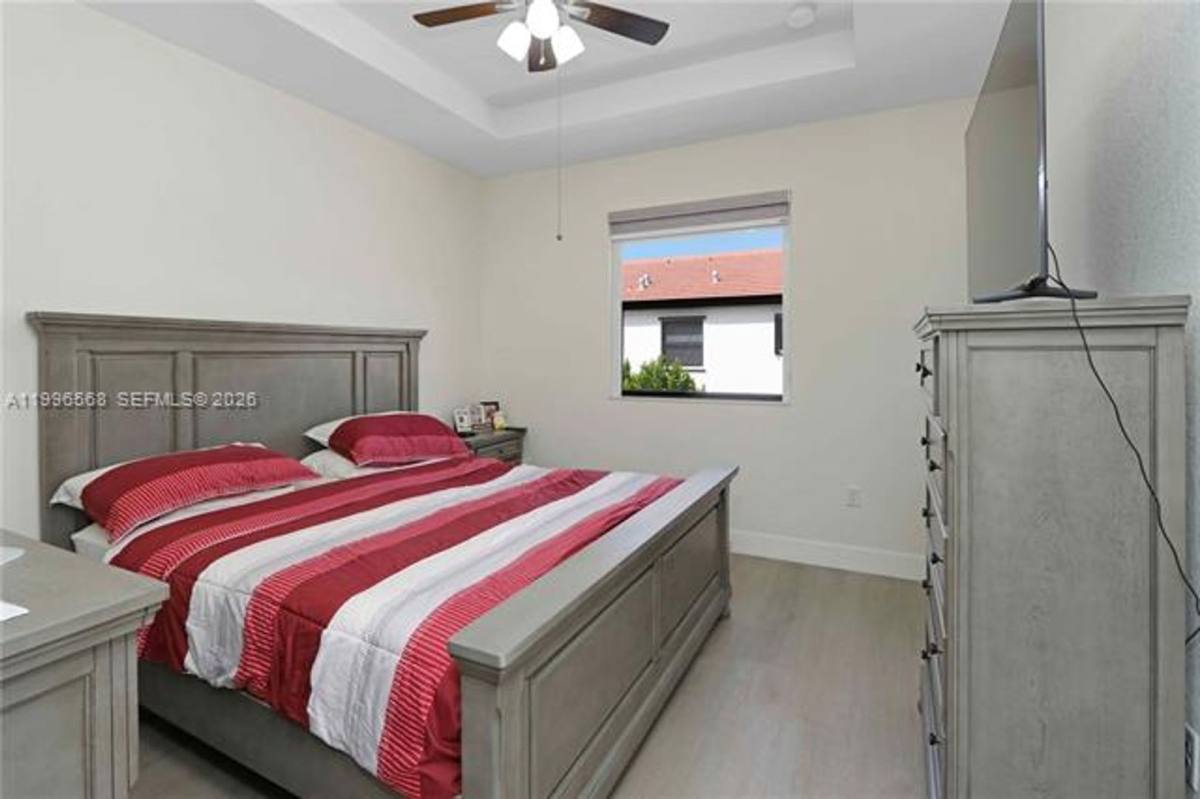 Townhouse for rent at 10628 W 33rd Way, Hialeah, FL 33018