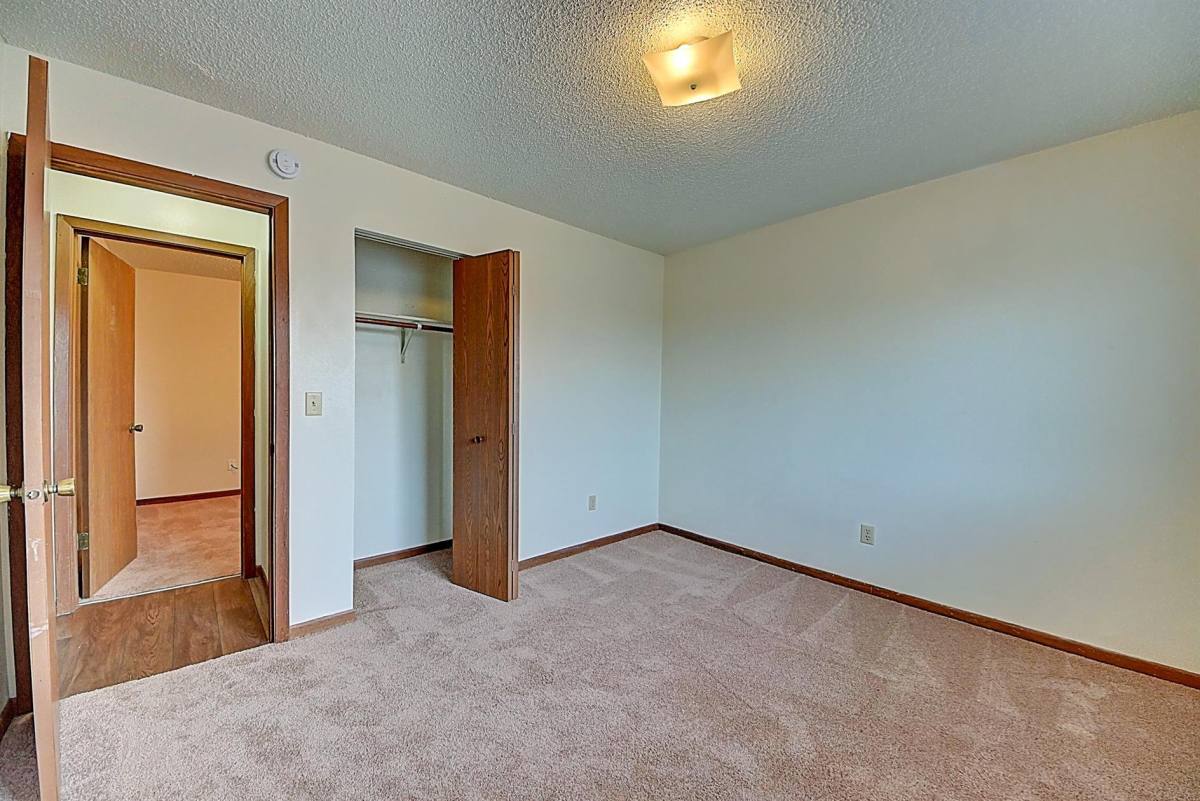 Apartment for rent at 34 Lincoln Ave #12, Iowa City, IA 52245