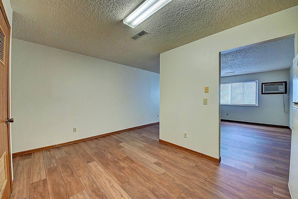 Apartment for rent at 34 Lincoln Ave #12, Iowa City, IA 52245
