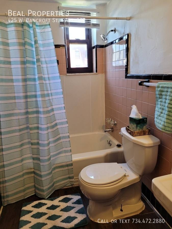 Apartment for rent at 425 W Bancroft St, Toledo, OH 43620